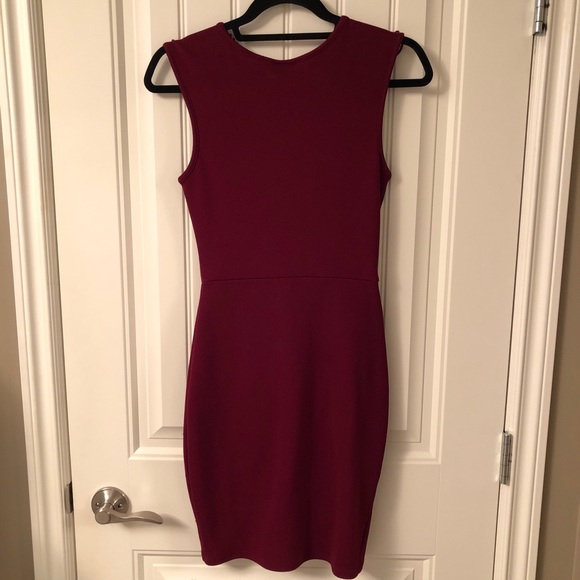 Eclipse Maroon Lace Cinched Dress - Picture 2 of 4